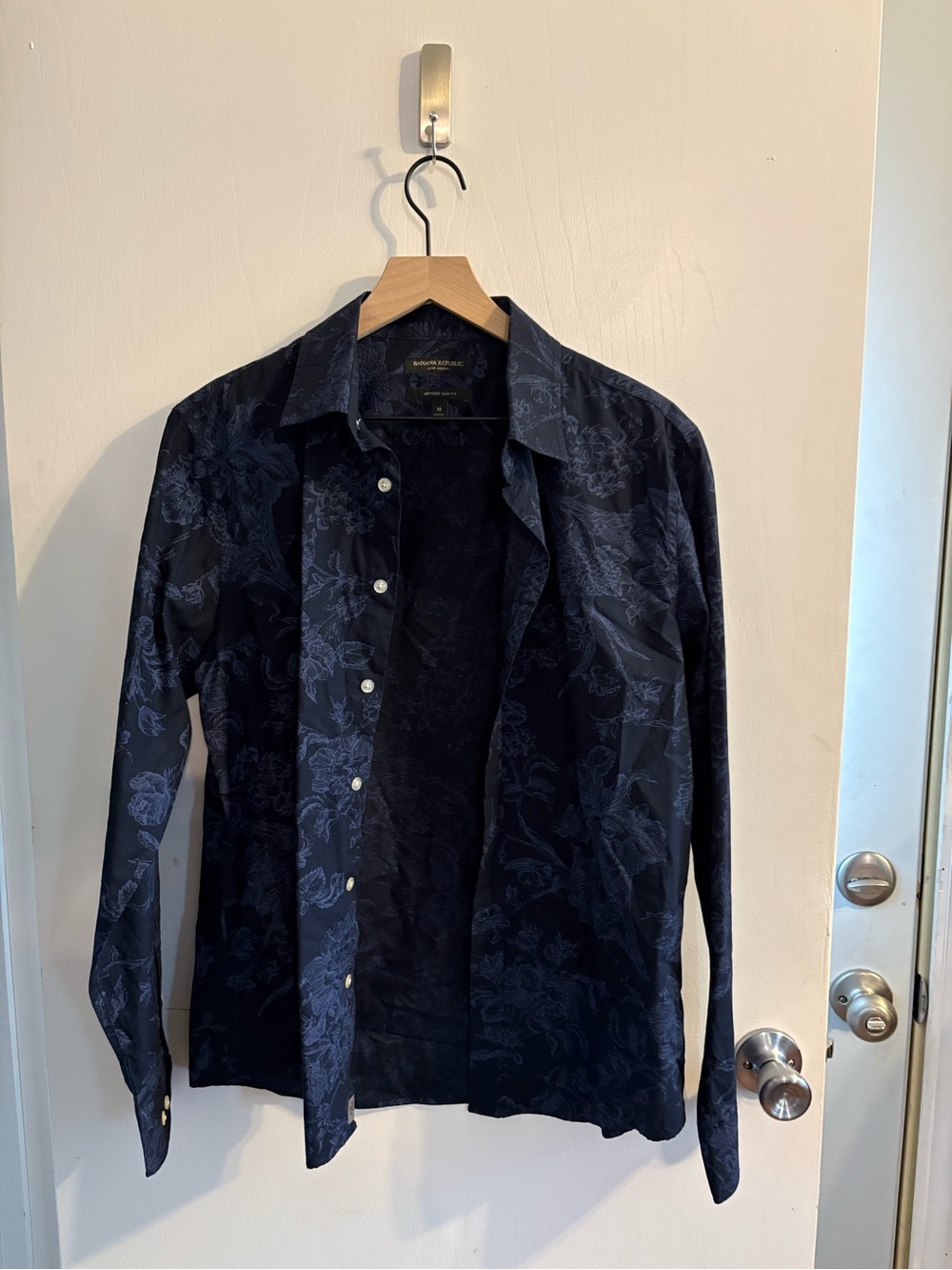 Banana Republic Men's Navy Floral Button-Up Shirt